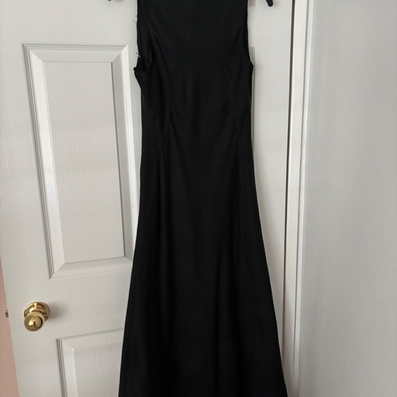 Banana Republic floor-length linen dress - Picture 2 of 6